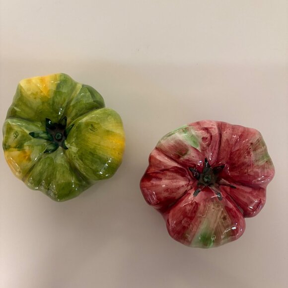 Hand-Painted Ceramic Tomatoes Green Red Glazed Home Decor Made in Italy - Picture 2 of 8